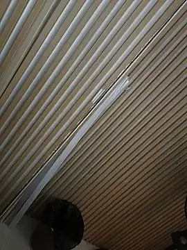 Izui_Pierce – Live XXX-chat