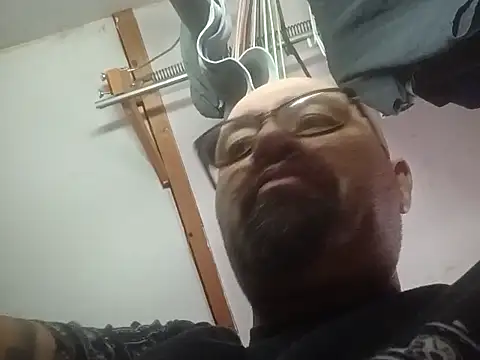 DickNasty6908 Adlı Modelin Canlı XXX Sohbeti