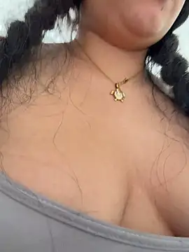 Yui-Ch06 Adlı Modelin Canlı XXX Sohbeti