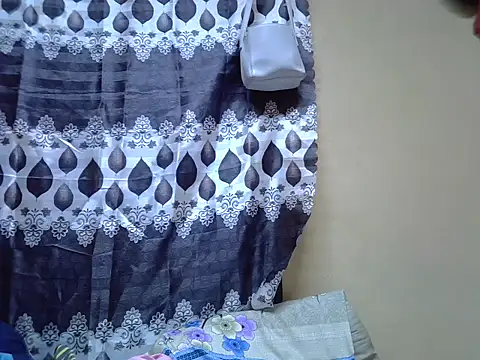 XXX chat uživo modela ToxicDoll01