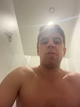Show modela YourFavoriteSexy na web-kameri