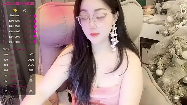 Monica-666888- 现场XXX聊天