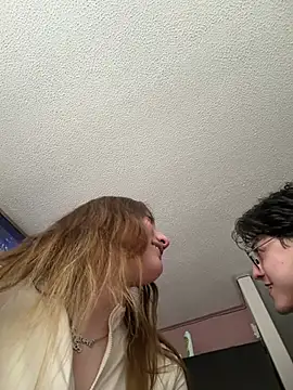 Chat XXX en directo de Valery_Salmons