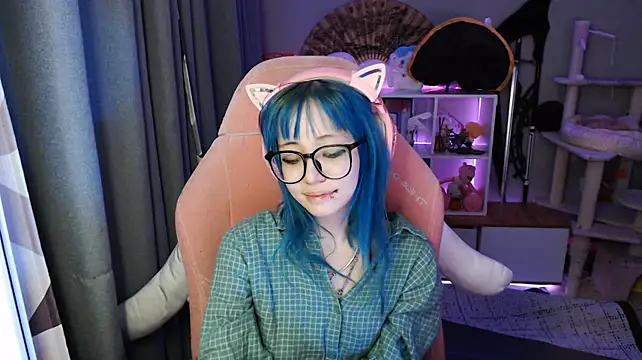 SaxonDibs' Live XXX Chat