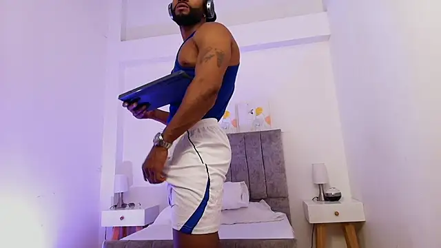 Dante_Knox Adlı Modelin Canlı XXX Sohbeti