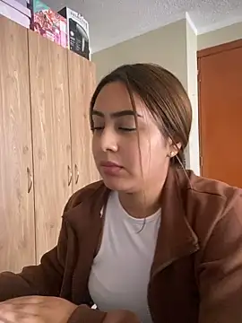Miabonnett_ Chat XXX in diretta