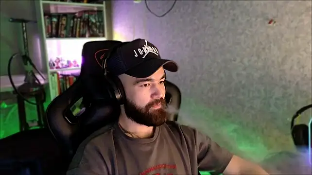XXX chat uživo modela _Serious_Man