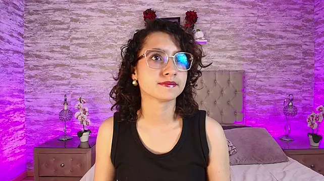 JustVeroo_'s Live XXX Chat