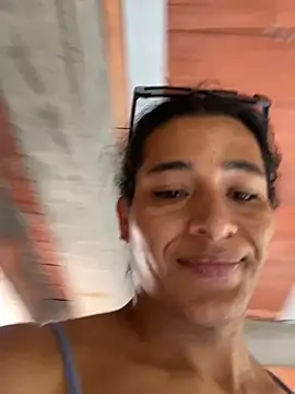 alexiaross96 Adlı Modelin Canlı XXX Sohbeti