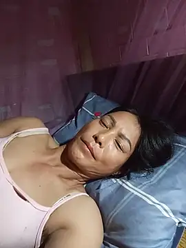 Lily-ly 现场XXX聊天