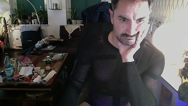 Chat XXX ao vivo de tomz0819