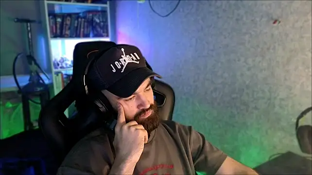 Chatroom XXX en direct de _Serious_Man