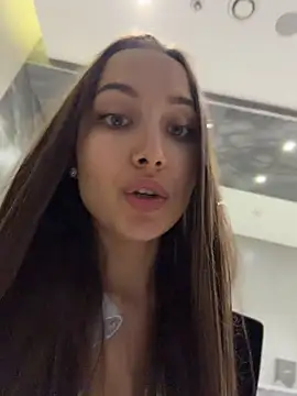 ICrazyOneIRL's Live XXX Chat