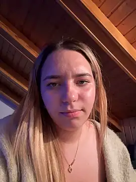 Naomi-Klein's Live XXX Chat