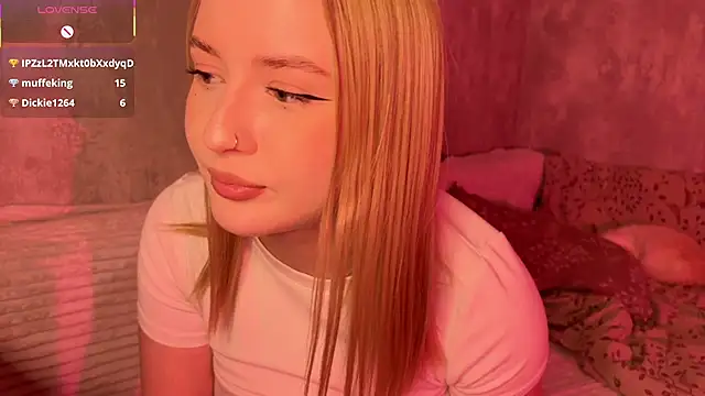 Živý XXX chat LumiMoore