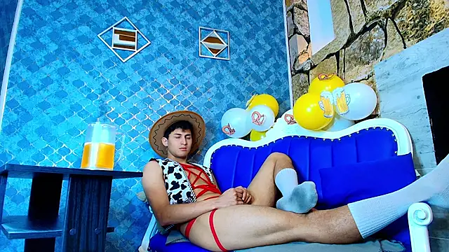 Axel_Romanov Adlı Modelin Canlı XXX Sohbeti