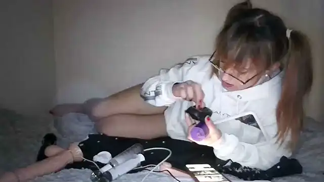 Bellaa25 XXX чат на живо