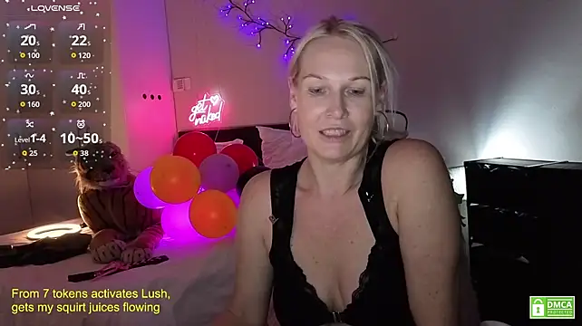 Živý XXX chat Niaomifuckalot
