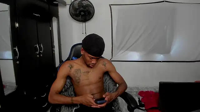 Kofi_exotic_2 라이브 XXX 채팅