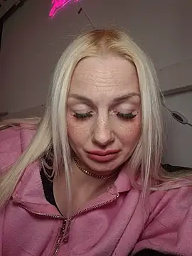 Jolina-Wild Live XXX Chat