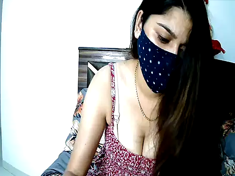 Chat +18 de Gloie4u ao vivo