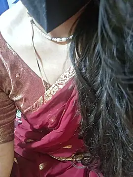 แชท XXX สดของ Bindhutelugu