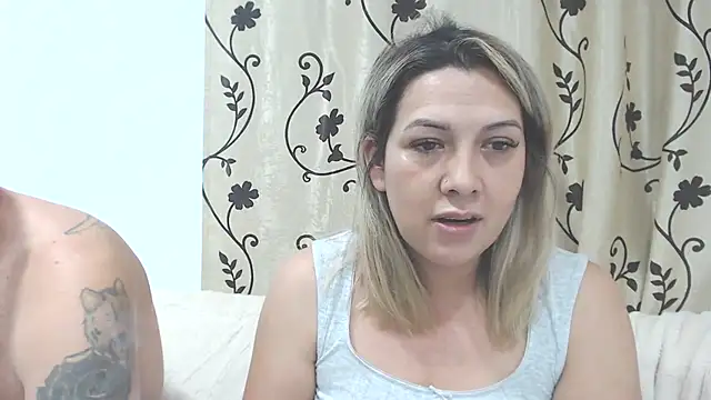 Ana-Raisa Chat XXX live