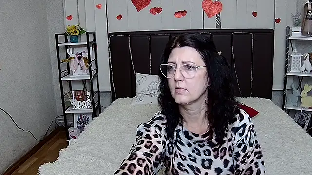 צ'אט XXX בשידור חי של RoseHille
