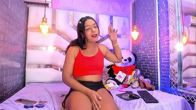 XXX chat uživo modela EmmyTorner