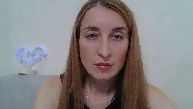 Онлайн чат XXX JamieSweety