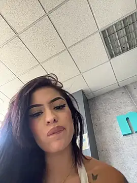 MystiqueXXX Chat XXX live