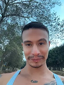 DOMINICKVEGAS77 Live XXX-Chat