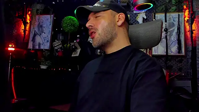 LexHardy Chat XXX in diretta