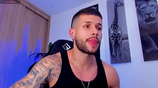 Santos_ramirez1's Live XXX Chat