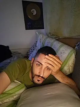 Yris-04 Webcam show
