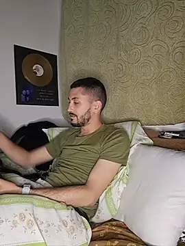 Chat +18 de Yris-04 ao vivo