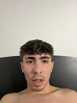 XXX chat uživo modela MichaellSullivan