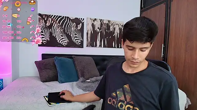 Jacob5_n Live XXX chat