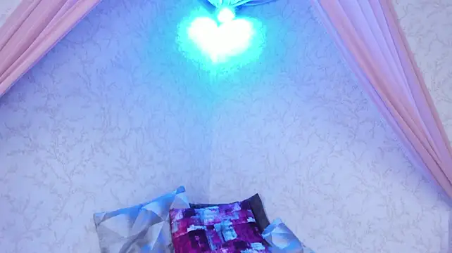 CandyLuxury__ XXX чат на живо