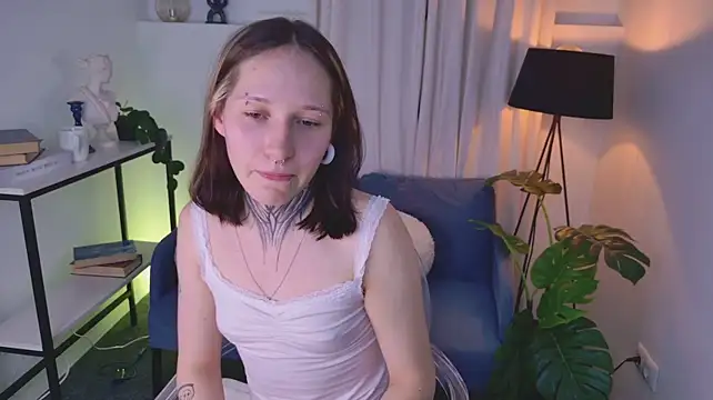 XXX chat uživo modela Cutee_kitt