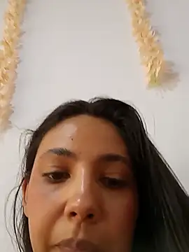 coole_amelia Adlı Modelin Canlı XXX Sohbeti