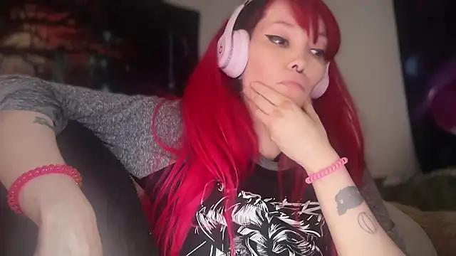 Chat +18 de FRRANNKIE ao vivo