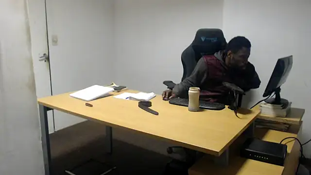 Mastertopdome's Live XXX Chat
