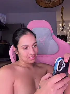 Živý XXX chat LaPetiteKim