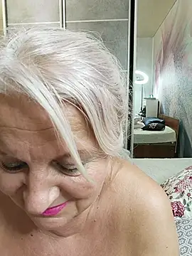 AvrilMillers Live XXX-Chat