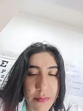 CAROLINE__07 即時 XXX 聊天