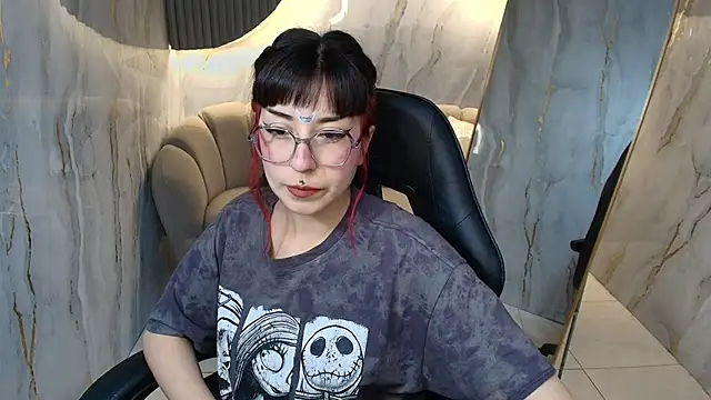 Živý XXX chat Ravenn_r