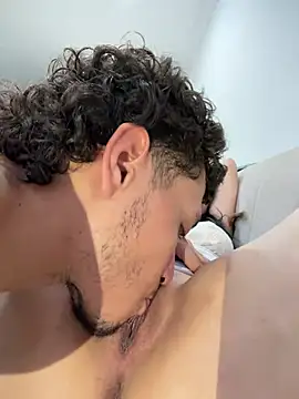 Chat XXX en directo de LouisKalima