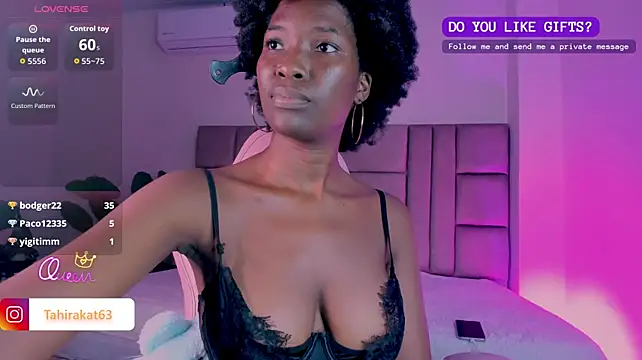 Tahira_21_'s Live XXX Chat
