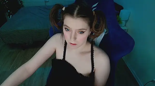 צ'אט XXX בשידור חי של CranberryHot